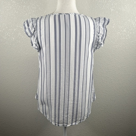 Gilligan & O'Malley Gray & White Striped V-Neck Boho Short Sleeve Top Size Small - Picture 4 of 6